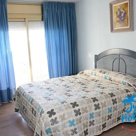 Just Holidays. Playamero Exclusive * Salou